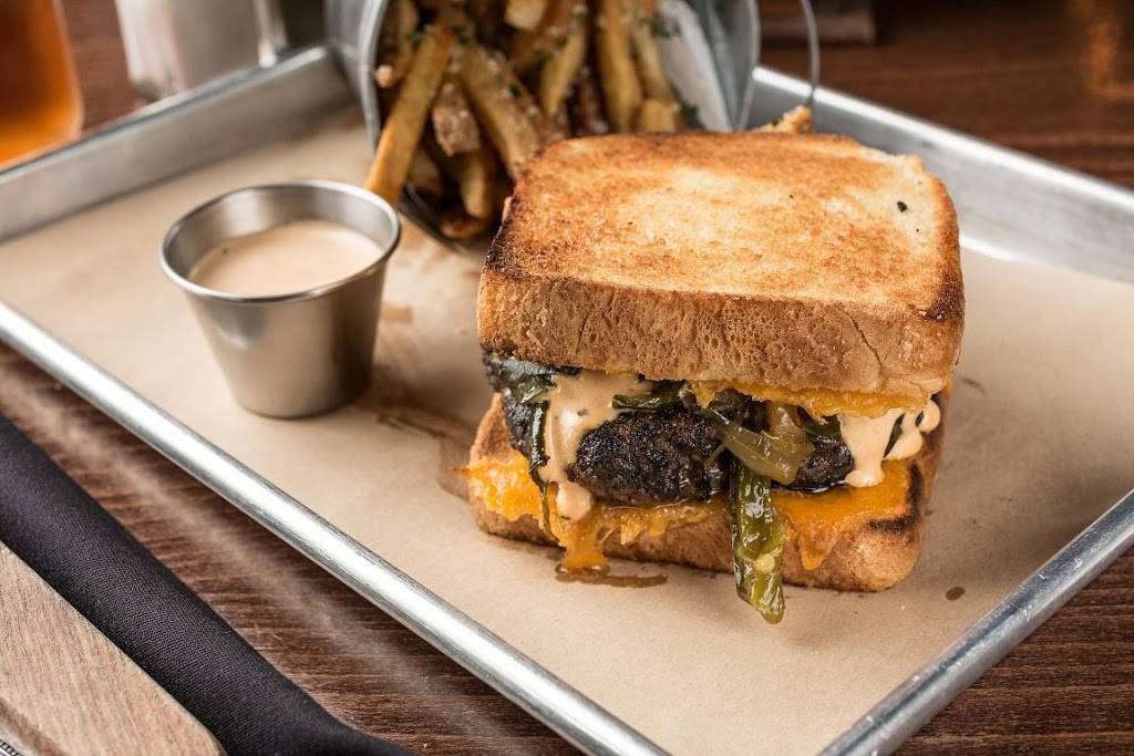 Tejas Kitchen Bar Patio | restaurant | 855 Pierremont Rd #149, Shreveport, LA 71106, USA | 3186299292 OR +1 318-629-9292