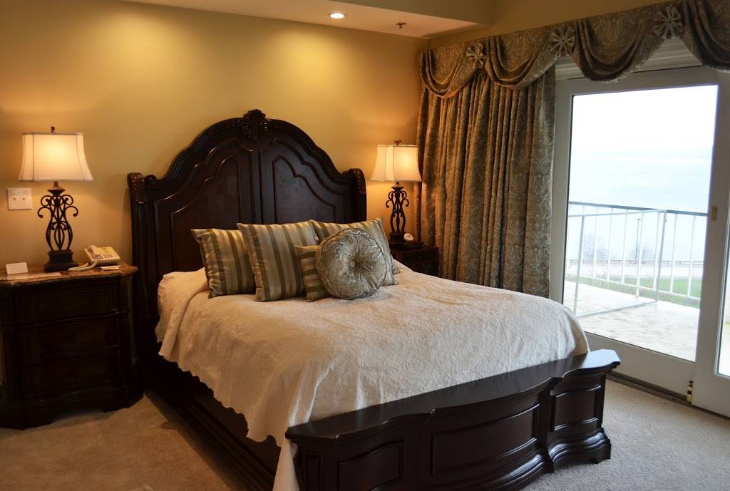 Staffords Perry Hotel | restaurant | 100 Lewis St, Petoskey, MI 49770, USA | 2313474000 OR +1 231-347-4000