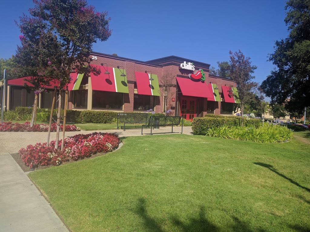 Chilis Grill & Bar | meal takeaway | 25 W Cochran St, Simi Valley, CA 93065, USA | 8055270377 OR +1 805-527-0377