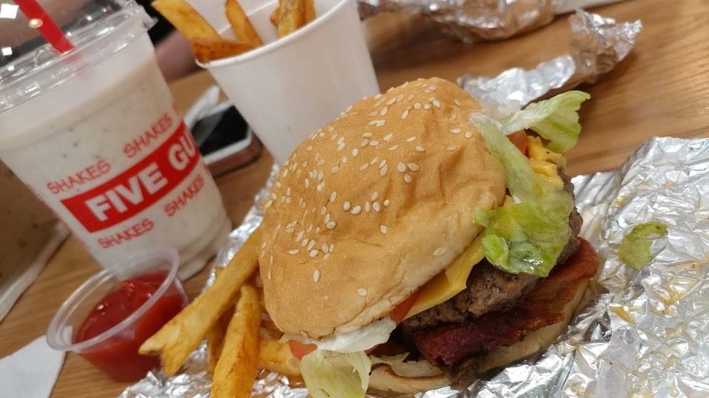 Five Guys | meal takeaway | 10 Noble Blvd, Carlisle, PA 17013, USA | 7174225279 OR +1 717-422-5279