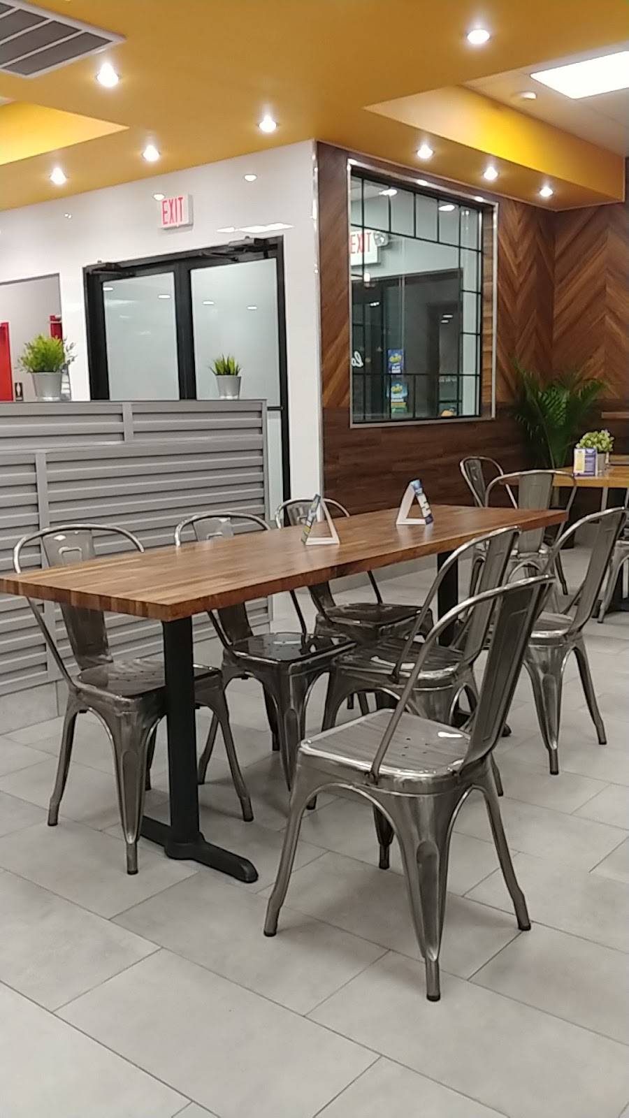 Louisiana Chicken | restaurant | 7550 S Crescent Blvd, Pennsauken Township, NJ 08109, USA | 8563336964 OR +1 856-333-6964