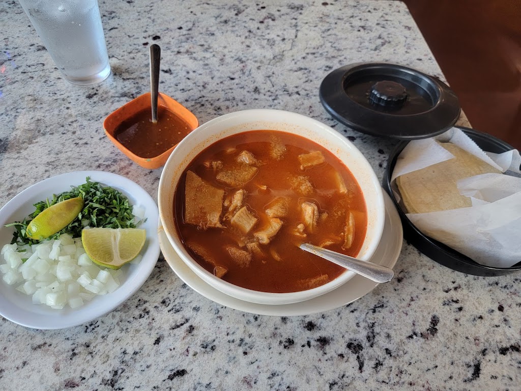 Guadalajara Bar & Grill | restaurant | 2154 Gabriels Pl, New Braunfels, TX 78130, USA | 8303127843 OR +1 830-312-7843