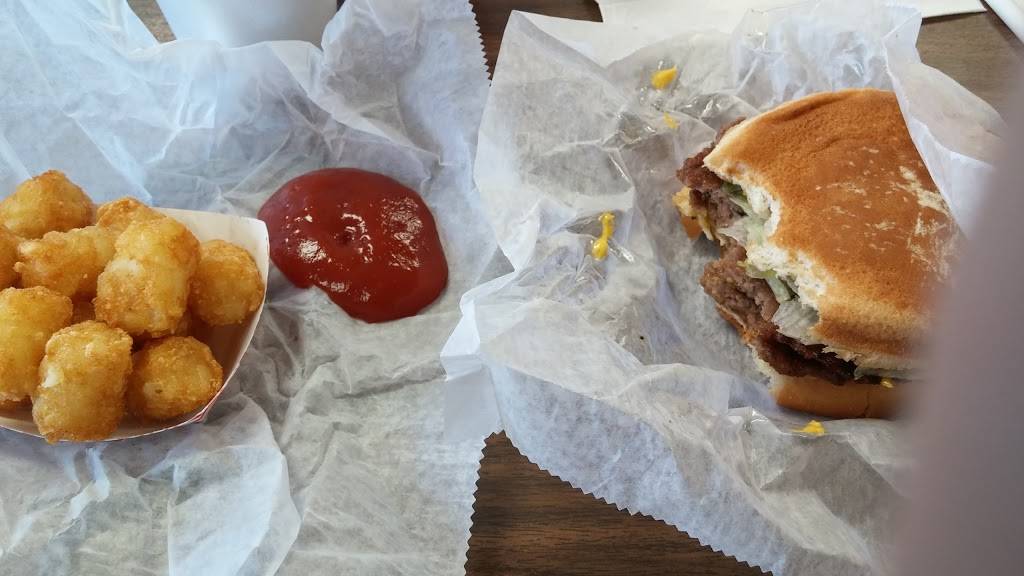 Jays Drive-In | restaurant | 330 1st St, Calhoun, KY 42327, USA | 2702735297 OR +1 270-273-5297