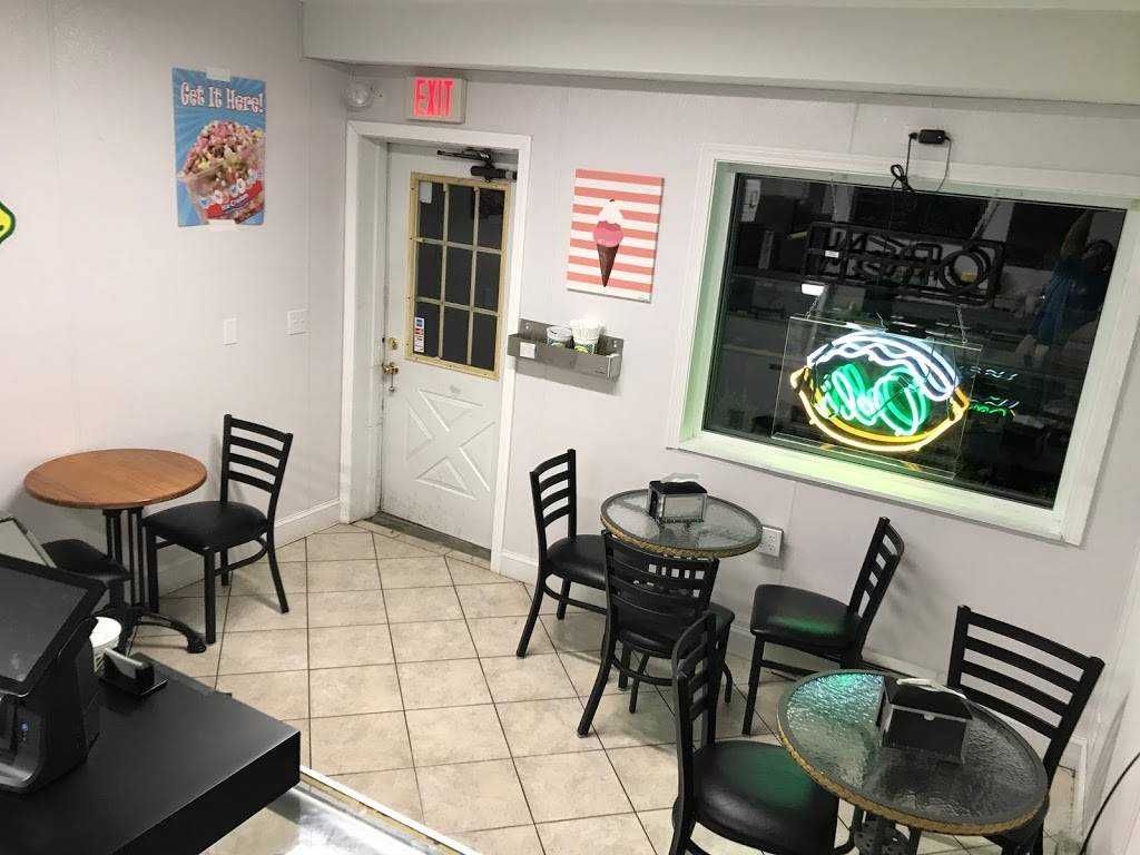 Dels Lemonade | bakery | 410 Kingstown Rd, Richmond, RI 02892, USA | 4017893357 OR +1 401-789-3357