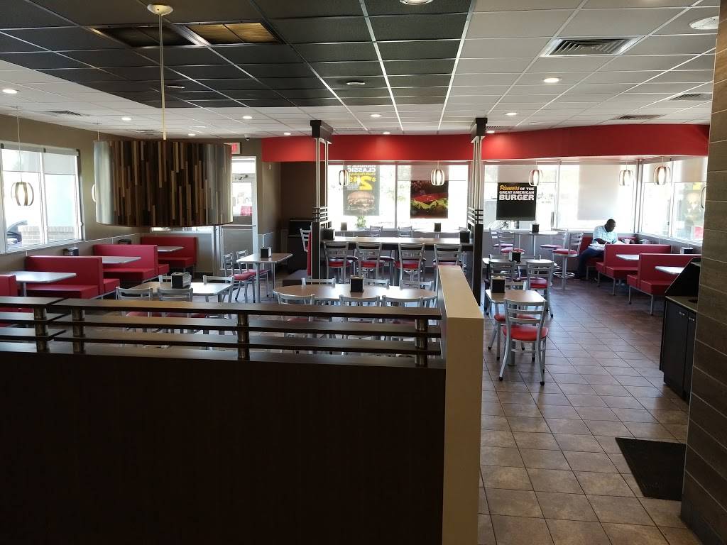 Hardees / Red Burrito | restaurant | 675 Nautica Dr, Jacksonville, FL 32218, USA | 9047512841 OR +1 904-751-2841