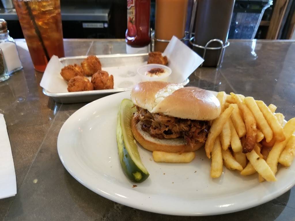 Boomerangs Original Ribs | restaurant | 13820 Solomons Island Rd, Solomons, MD 20688, USA | 4103266050 OR +1 410-326-6050