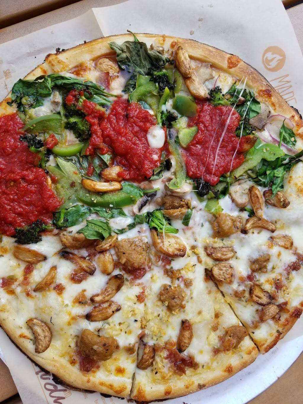 Blaze Pizza | meal takeaway | 1000 Universal Studios Blvd, Universal City, CA 91608, USA | 8182931673 OR +1 818-293-1673