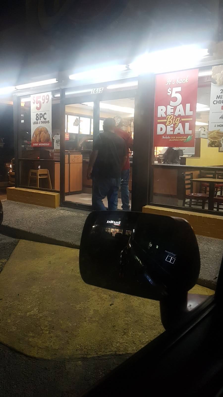 Churchs Chicken | restaurant | 1615 Bandera Rd, San Antonio, TX 78228, USA | 2104358561 OR +1 210-435-8561