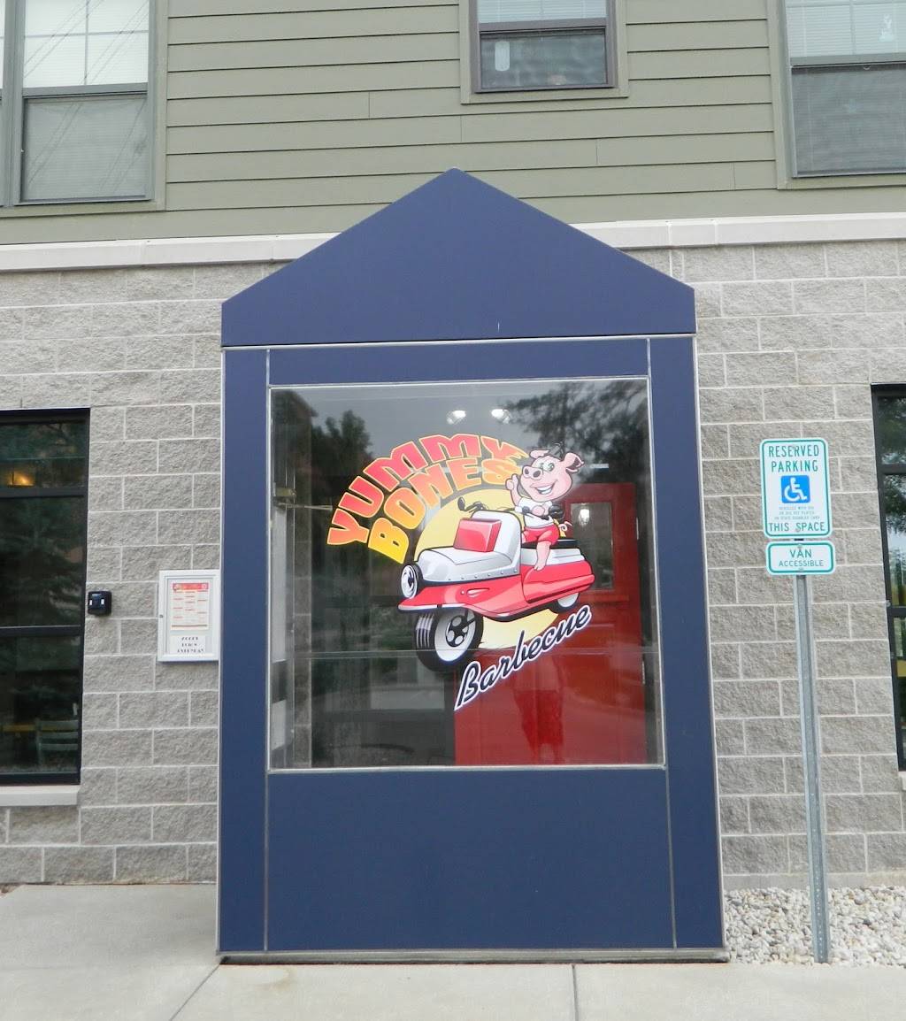 Yummy Bones Barbecue Fond du Lac | restaurant | 57 N Macy St, Fond du Lac, WI 54935, USA | 9202040055 OR +1 920-204-0055