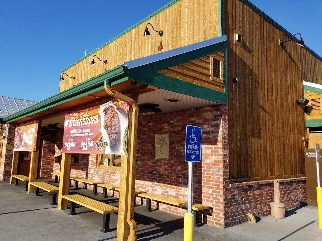 Texas Roadhouse | restaurant | 15150 Veterans Memorial Pkwy, Wentzville, MO 63385, USA | 6363277225 OR +1 636-327-7225