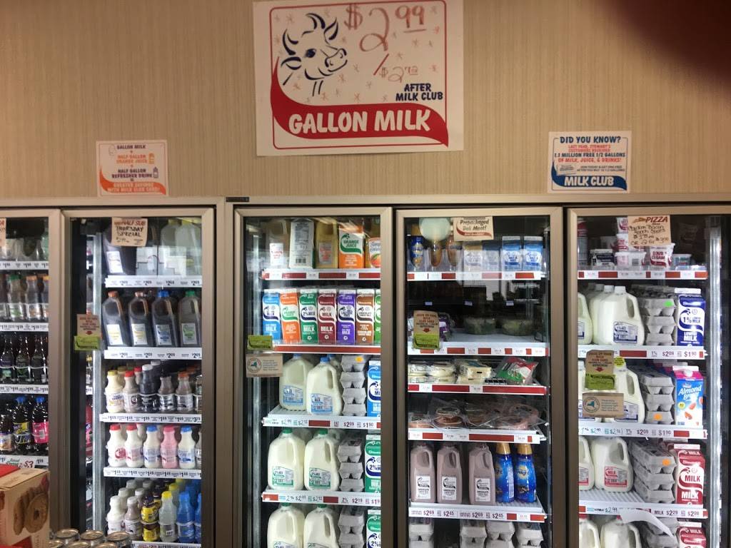 Stewarts Shops | cafe | 124 W Main St, Waterville, NY 13480, USA | 3158418386 OR +1 315-841-8386