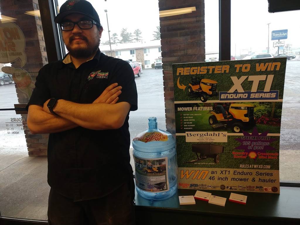 Jets Pizza | meal delivery | 831 N Lincoln Rd, Escanaba, MI 49829, USA | 9062122156 OR +1 906-212-2156