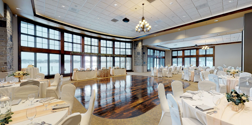 The Shores at Five Island | restaurant | 14 N Lawler St, Emmetsburg, IA 50536, USA | 7128523422 OR +1 712-852-3422