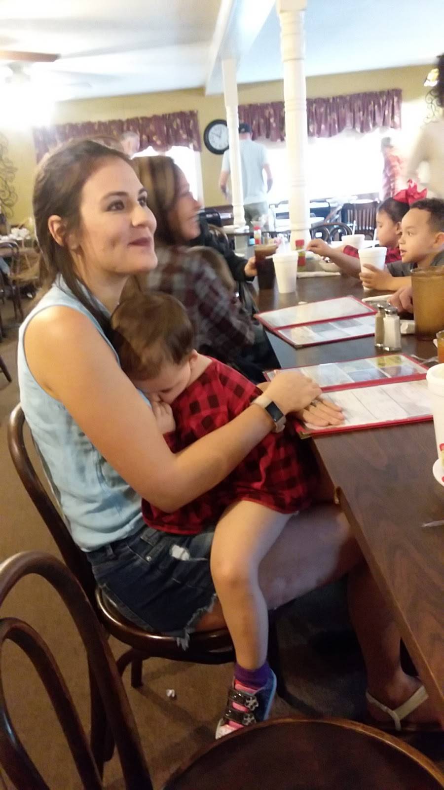 Food Basket | restaurant | 715 Sampson Cir, Albertville, AL 35950, USA | 2568781261 OR +1 256-878-1261