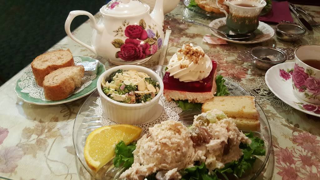 Miss Mollys Tea Room and Gift Shop | cafe | 140 W Washington St, Medina, OH 44256, USA | 3307256830 OR +1 330-725-6830