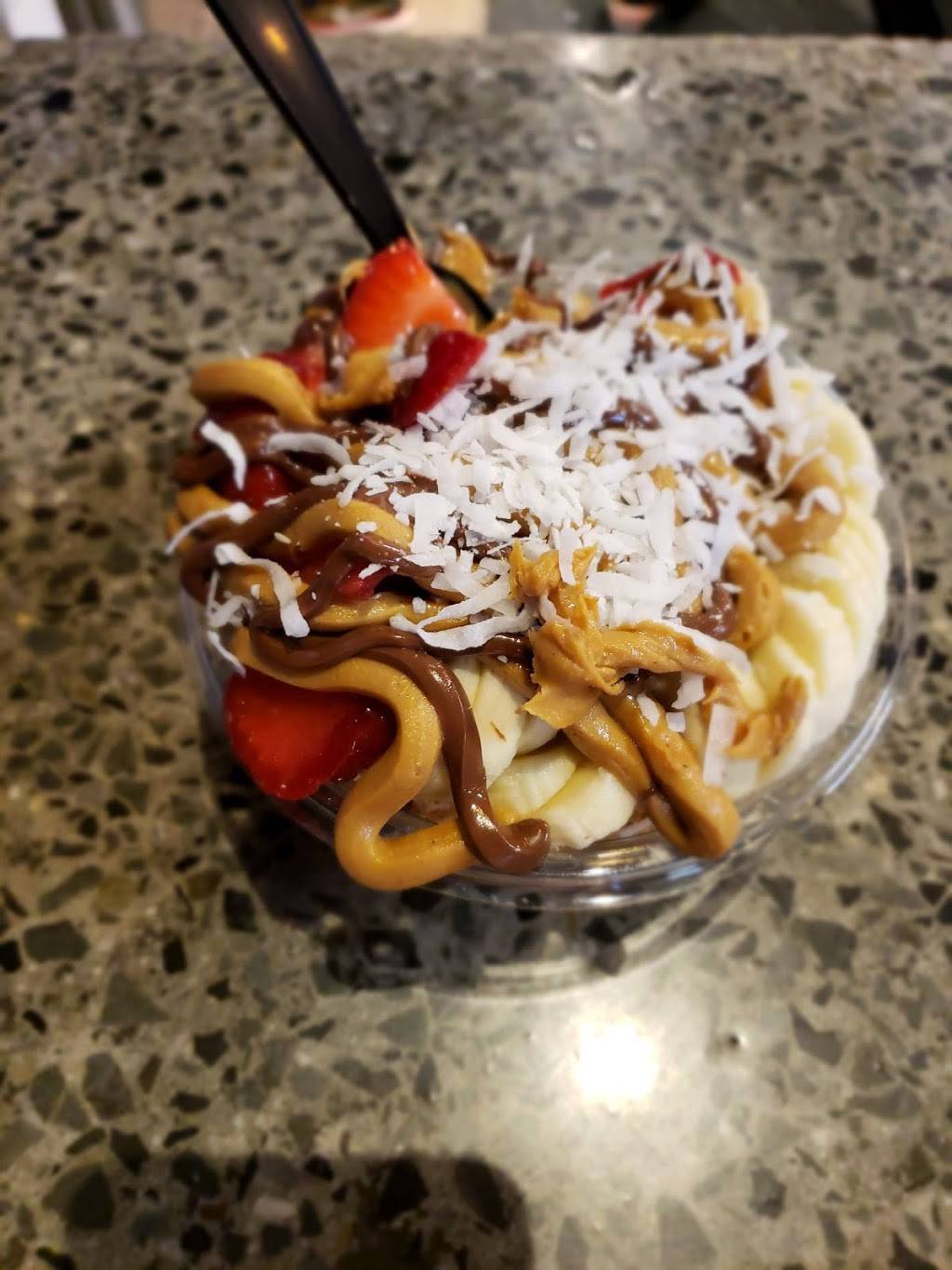 Frutta Bowls | restaurant | 64 Village Center Dr, Freehold, NJ 07728, USA | 7322525157 OR +1 732-252-5157