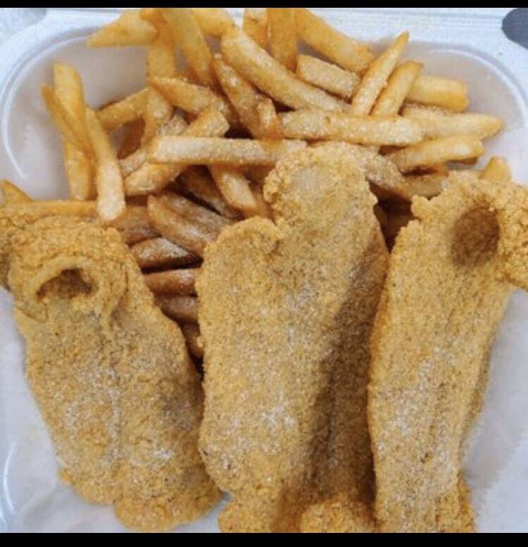 Wing Palace | restaurant | 7737 Wyoming Ave, Dearborn, MI 48126, USA | 3132096969 OR +1 313-209-6969