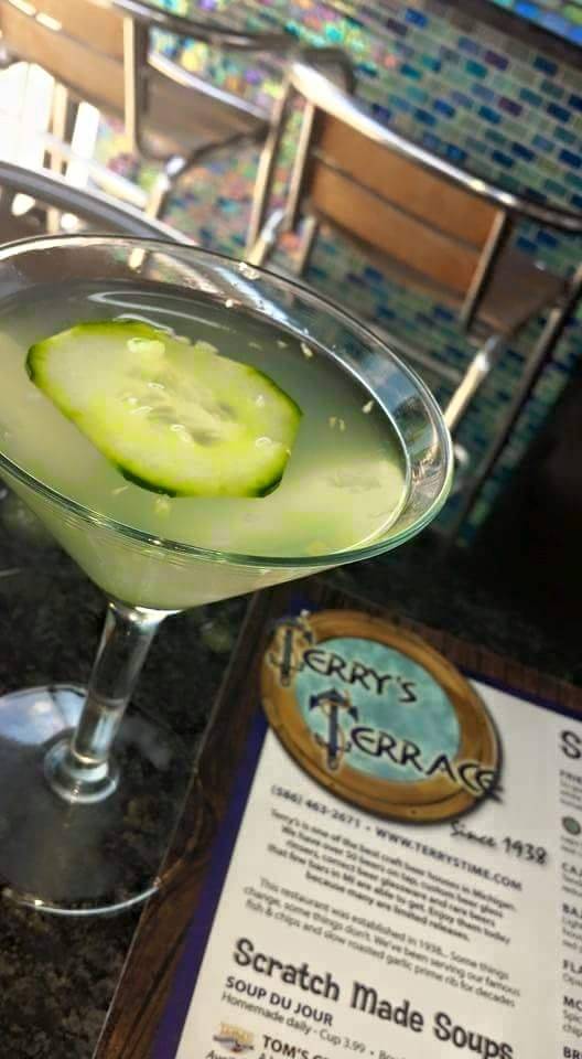 DK Arcade | restaurant | 36470 Jefferson Ave, Harrison Charter Township, MI 48045, USA | 5864638258 OR +1 586-463-8258