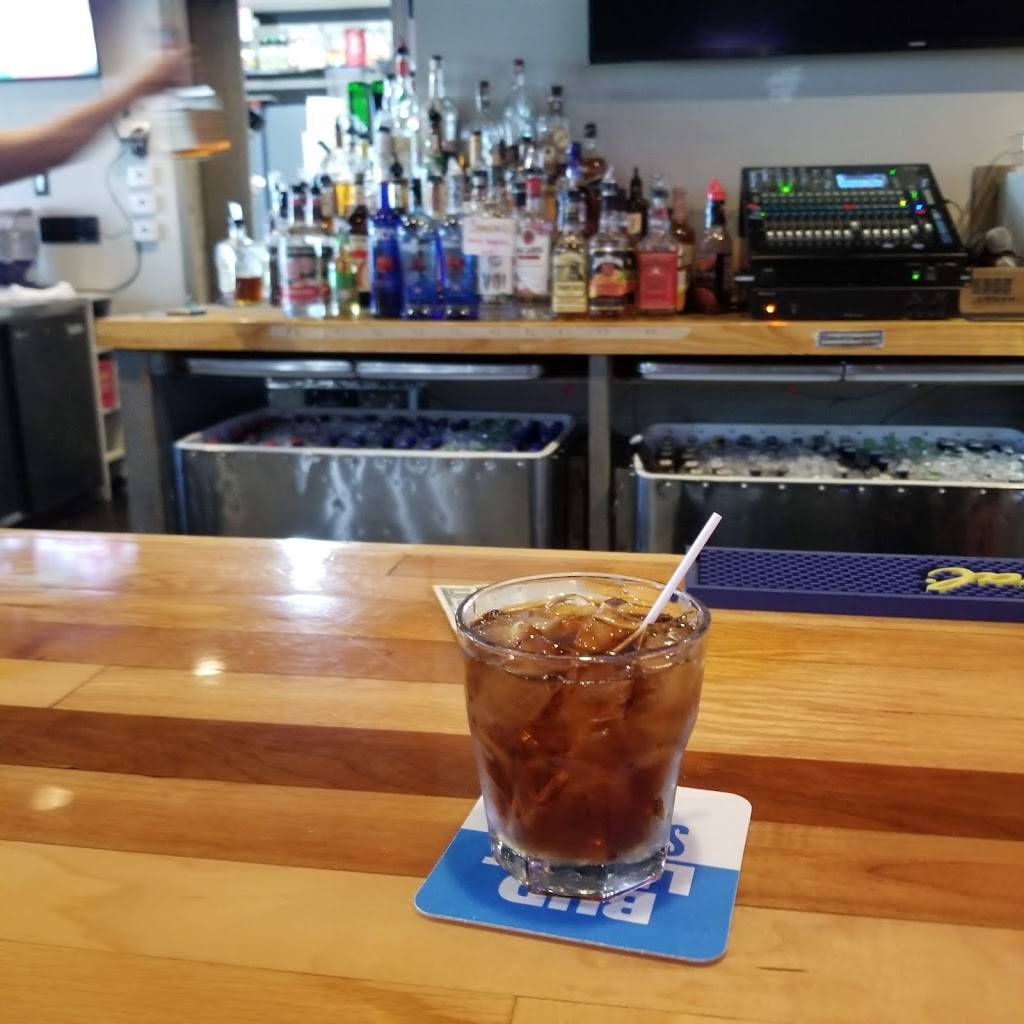 Driftwood Lounge | restaurant | 3535 Clarks River Rd, Paducah, KY 42003, USA | 2705577675 OR +1 270-557-7675