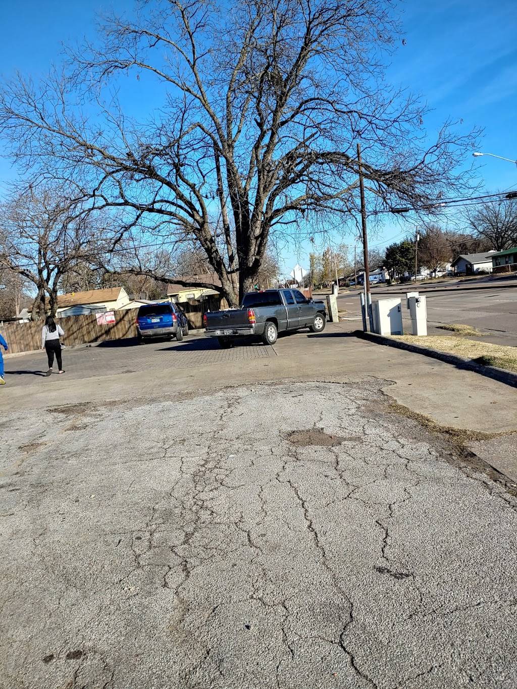 Tizontakos Arandaz | restaurant | Dallas, TX 75217, USA | 2143093700 OR +1 214-309-3700