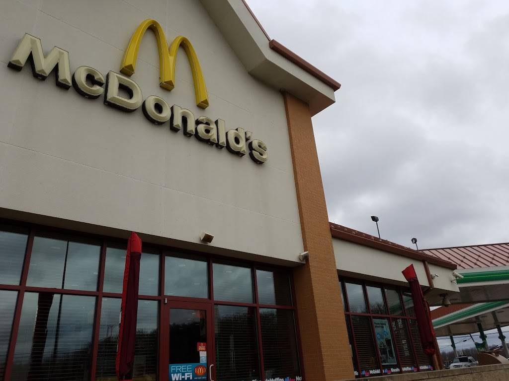 McDonalds | cafe | 39105 US-41, Wadsworth, IL 60083, USA | 8476238334 OR +1 847-623-8334