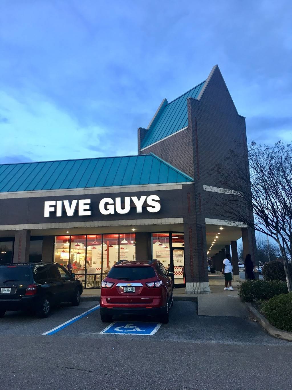 Five Guys | meal takeaway | 6600 Stage Rd, Bartlett, TN 38134, USA | 9017914545 OR +1 901-791-4545