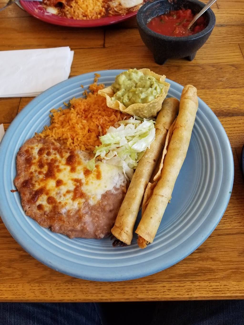 Leos Mexican Food | restaurant | 16006 Inglewood Ave, Lawndale, CA 90260, USA | 3103700111 OR +1 310-370-0111