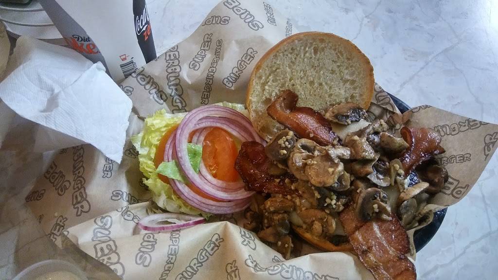 Superburger | restaurant | 1501 4th St, Santa Rosa, CA 95404, USA | 7075464016 OR +1 707-546-4016