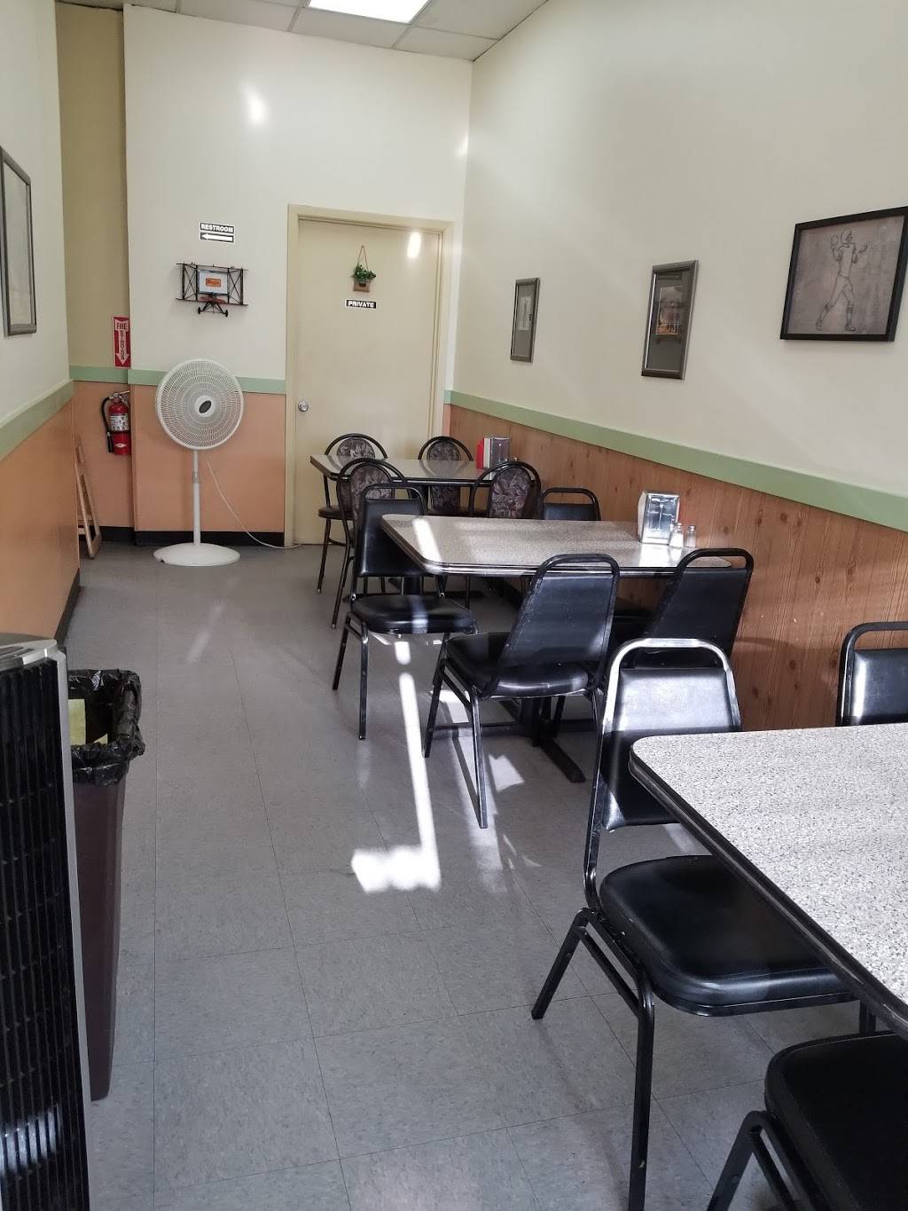 Herfys Burgers | restaurant | 8460 164th Ave NE #120, Redmond, WA 98052, USA | 4258828668 OR +1 425-882-8668