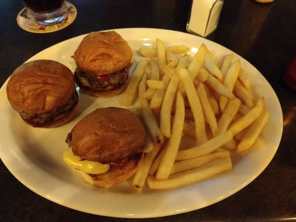 Jimmy Ds District | restaurant | 1718 W Northwest Hwy, Arlington Heights, IL 60004, USA | 8472551340 OR +1 847-255-1340