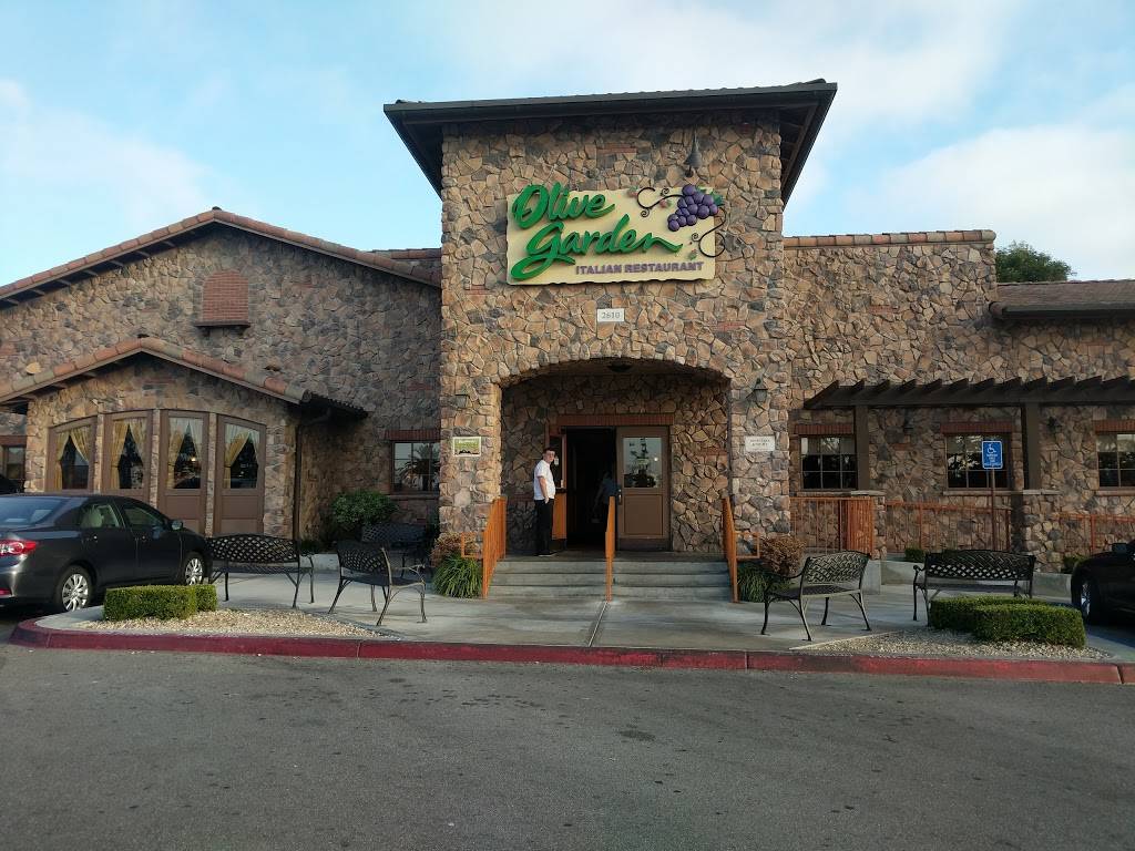Olive Garden Italian Restaurant | meal takeaway | 2610 N Sepulveda Blvd, Manhattan Beach, CA 90266, USA | 3105450423 OR +1 310-545-0423
