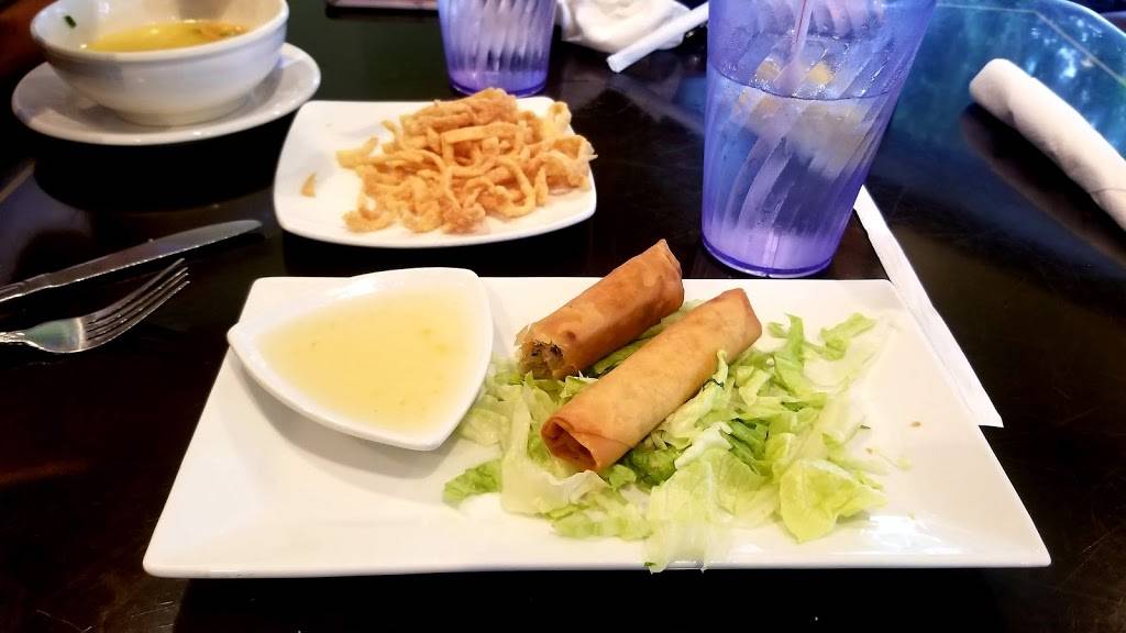 August Moon | restaurant | 3635 Prytania St, New Orleans, LA 70115, USA | 5048995129 OR +1 504-899-5129