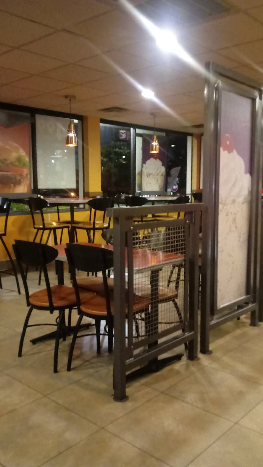 Jack in the Box | restaurant | 8630 N Lamar Blvd, Austin, TX 78753, USA | 5128348924 OR +1 512-834-8924