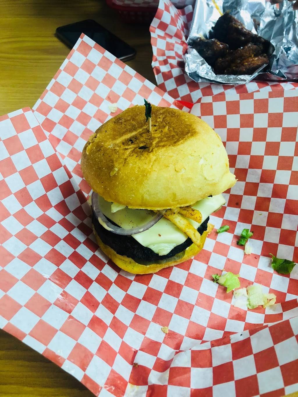 OTown Burgers N Wings | restaurant | 6614 Old Winter Garden Rd, Orlando, FL 32835, USA | 4072860515 OR +1 407-286-0515