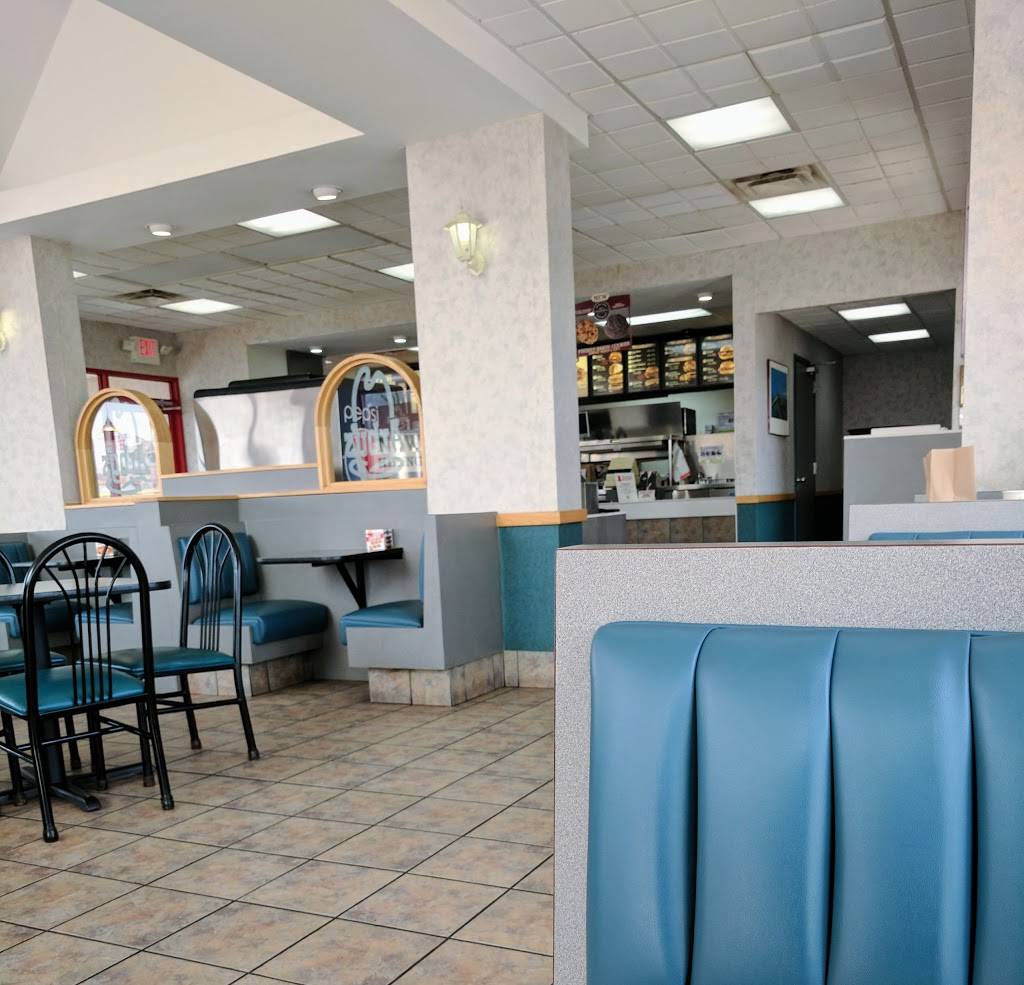 Arbys | restaurant | 1874 Belvidere Rd, Grayslake, IL 60030, USA | 8475481742 OR +1 847-548-1742