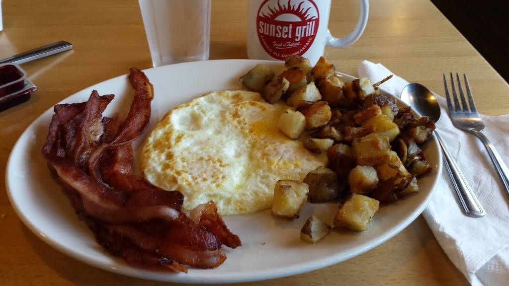 Sunset Grill | restaurant | 705 Wonderland Rd N, London, ON N6H 0H8, Canada | 5194731212 OR +1 519-473-1212