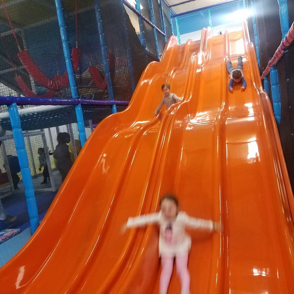 FunVille Playground and Cafe | cafe | 4318 Holland Road, Virginia Beach, VA 23452, USA | 7579638683 OR +1 757-963-8683