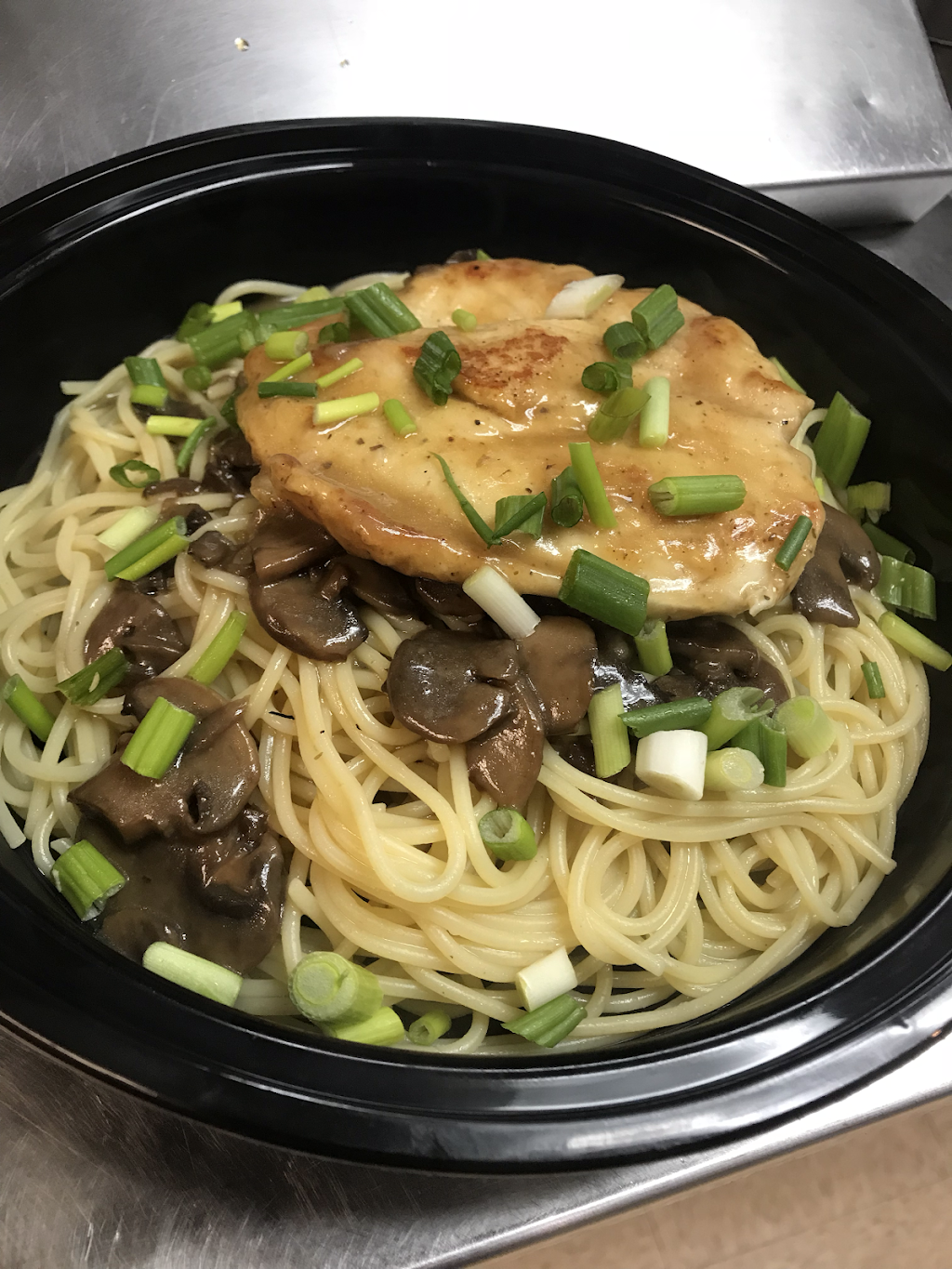 Chi-Town Dogs | restaurant | 541 B Auburn Dr., Island Lake, IL 60042, USA | 8478655179 OR +1 847-865-5179