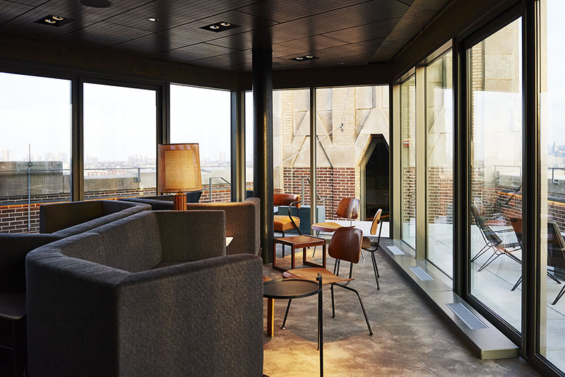 The Robey | restaurant | 2018 W North Ave, Chicago, IL 60647, USA | 8723153050 OR +1 872-315-3050