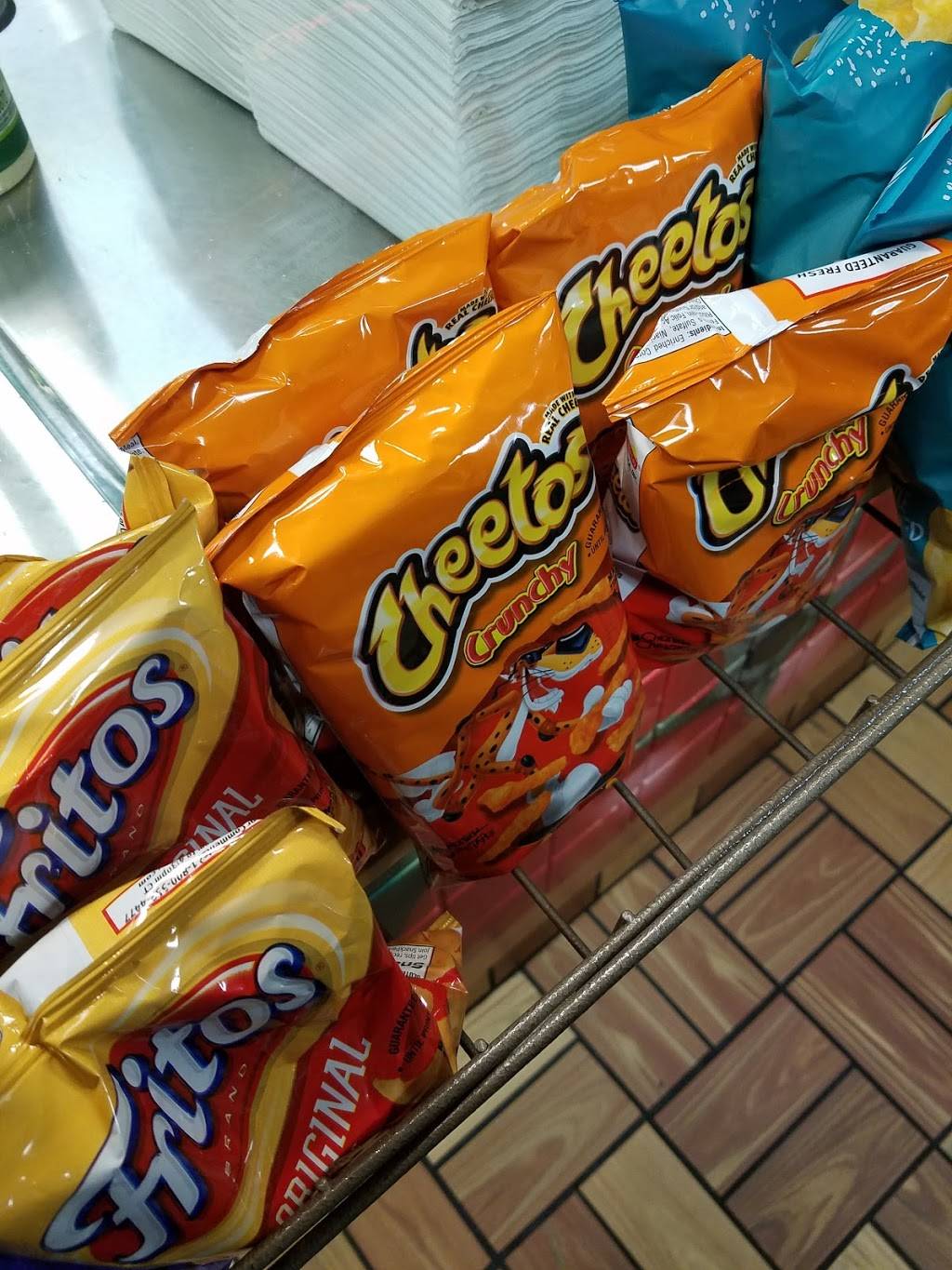 Subway | restaurant | 7711 Burnet Rd, Austin, TX 78757, USA | 5129060192 OR +1 512-906-0192