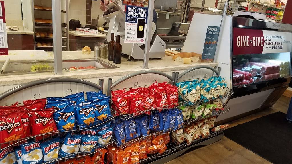 Jersey Mikes Subs | meal takeaway | 1032 Maple Avenue, Maple Terrace, Lisle, IL 60532, USA | 6309642588 OR +1 630-964-2588