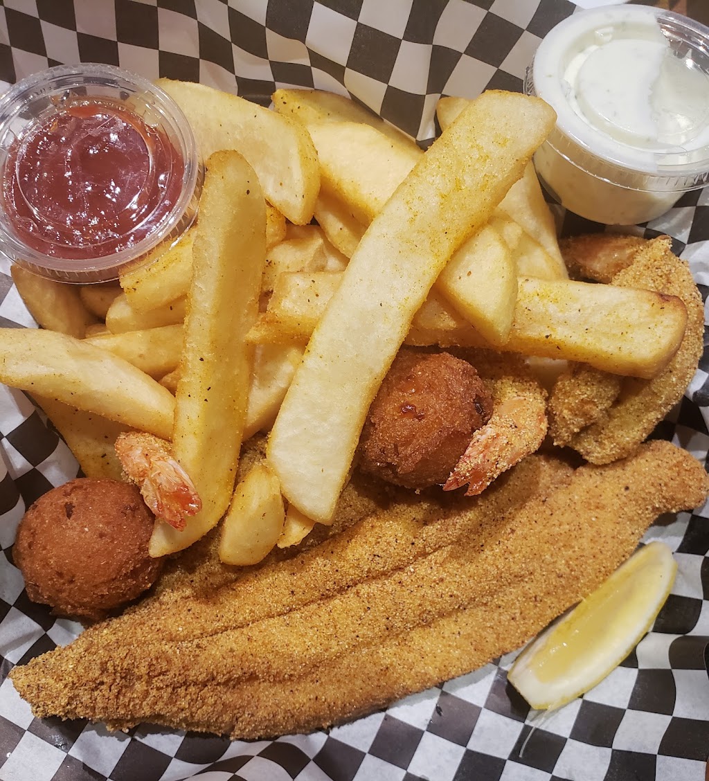 Fish n tails oyster bar | restaurant | 2225 S Stemmons Fwy, Lewisville, TX 75067, USA | 4694644329 OR +1 469-464-4329