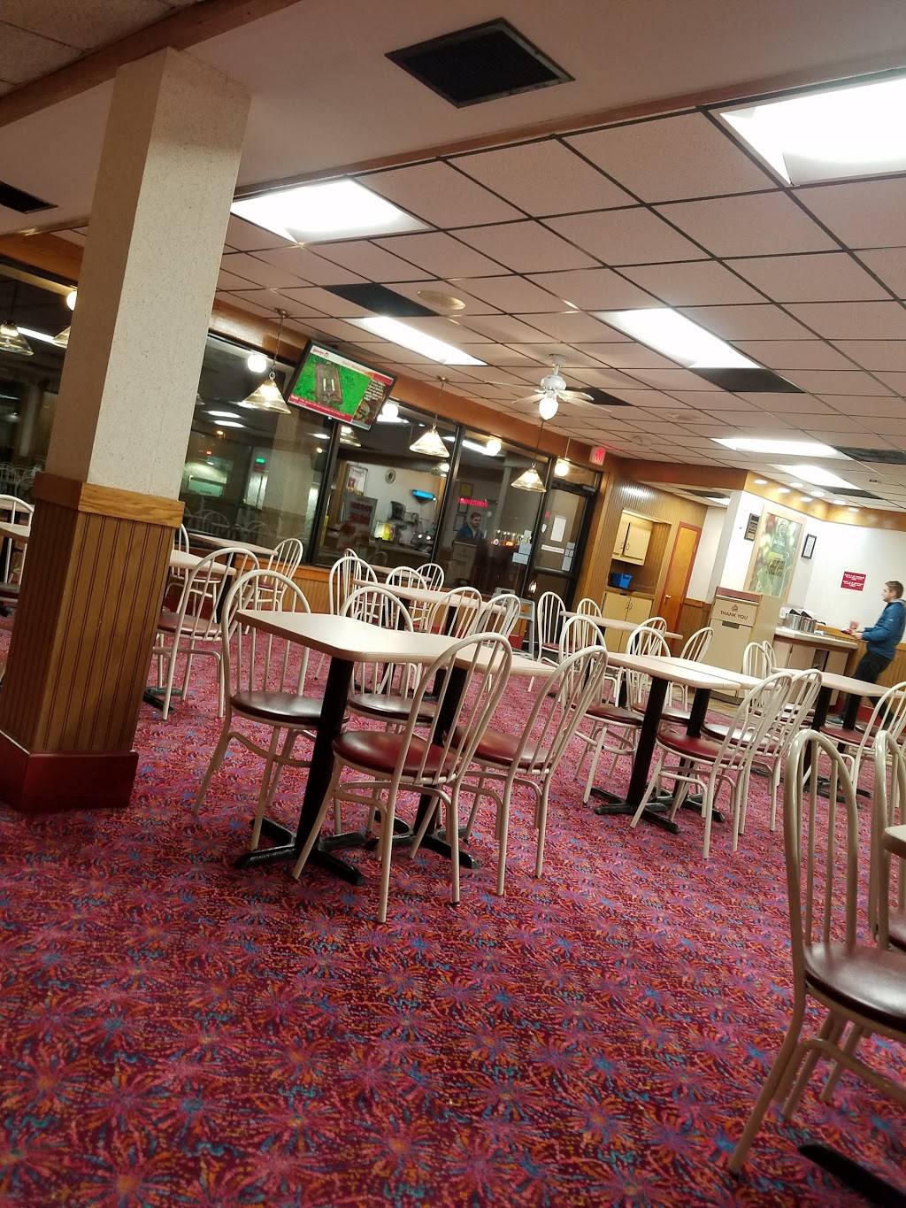 Wendys | restaurant | 404 E Market St, Leesburg, VA 20176, USA | 7037714961 OR +1 703-771-4961