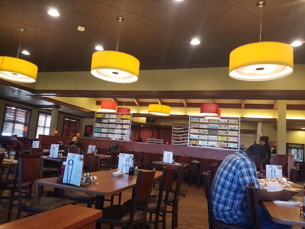 Dennys | restaurant | 6700 W Latham St, Phoenix, AZ 85043, USA | 6239076508 OR +1 623-907-6508