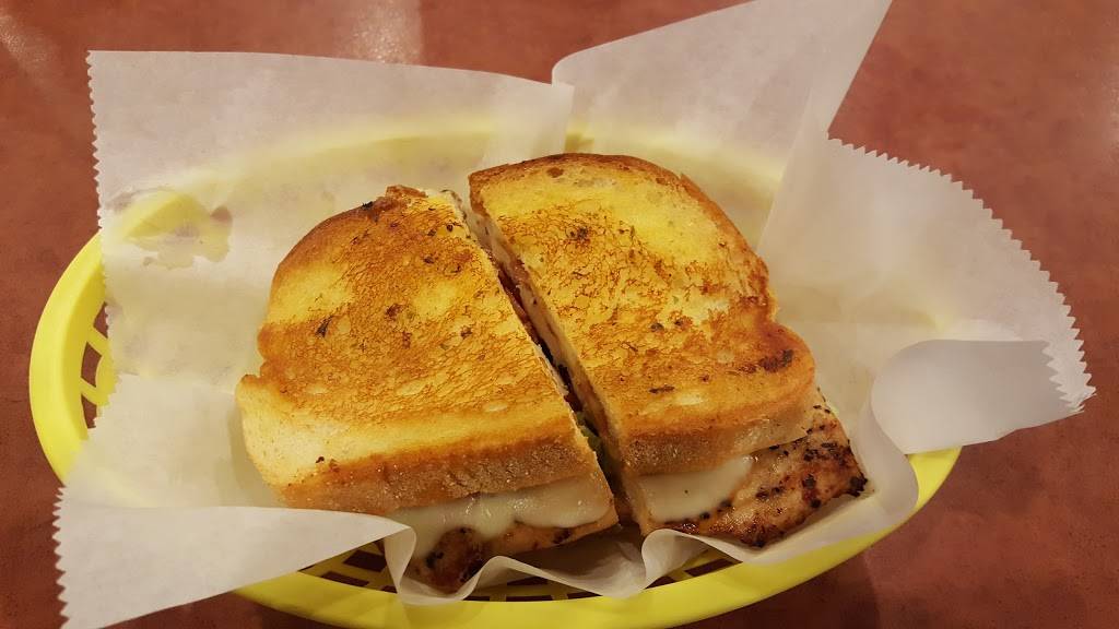 Apollo Grill | restaurant | 348 E North Ave, Lombard, IL 60148, USA | 6307059388 OR +1 630-705-9388