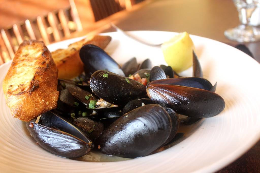 Cafe 24 Hundred | night club | 2400 Willow Street Pike, Lancaster, PA 17602, USA | 7174642712 OR +1 717-464-2712