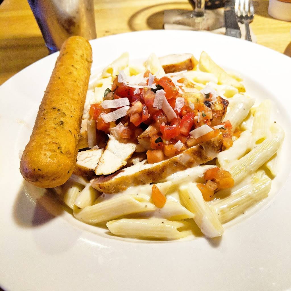 Applebees Grill + Bar | restaurant | 200 Hancock St, Quincy, MA 02171, USA | 6173289443 OR +1 617-328-9443