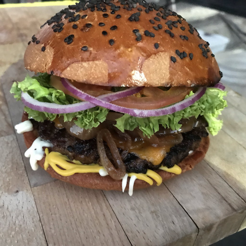 Hamburterco | restaurant | La Paz Fracc, Colinas Debaja California, 22647 Tijuana, B.C., Mexico | 016642514306 OR +52 664 251 4306