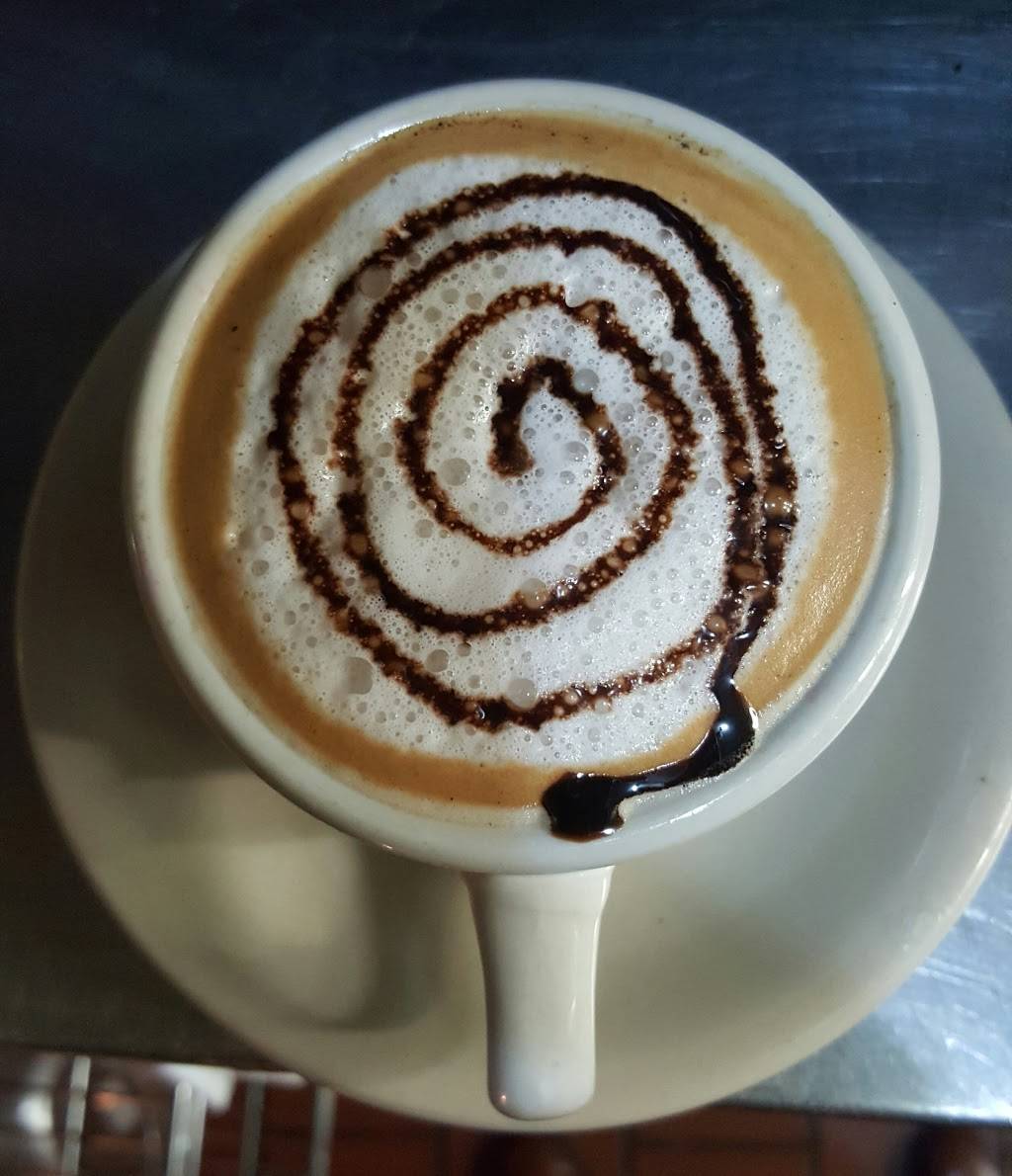 Raices | restaurant | 565 W 207th St, New York, NY 10034, USA | 2127293814 OR +1 212-729-3814