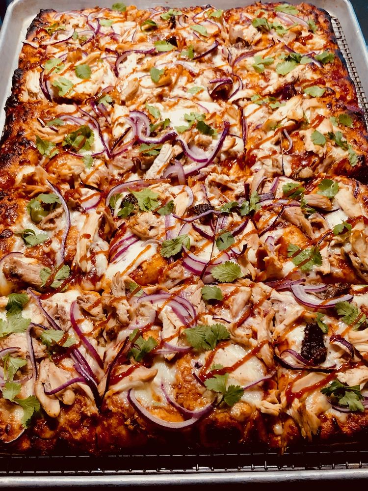 Slices | restaurant | 505 Flower St Suite B-260, Los Angeles, CA 90071, USA | 2135594995 OR +1 213-559-4995